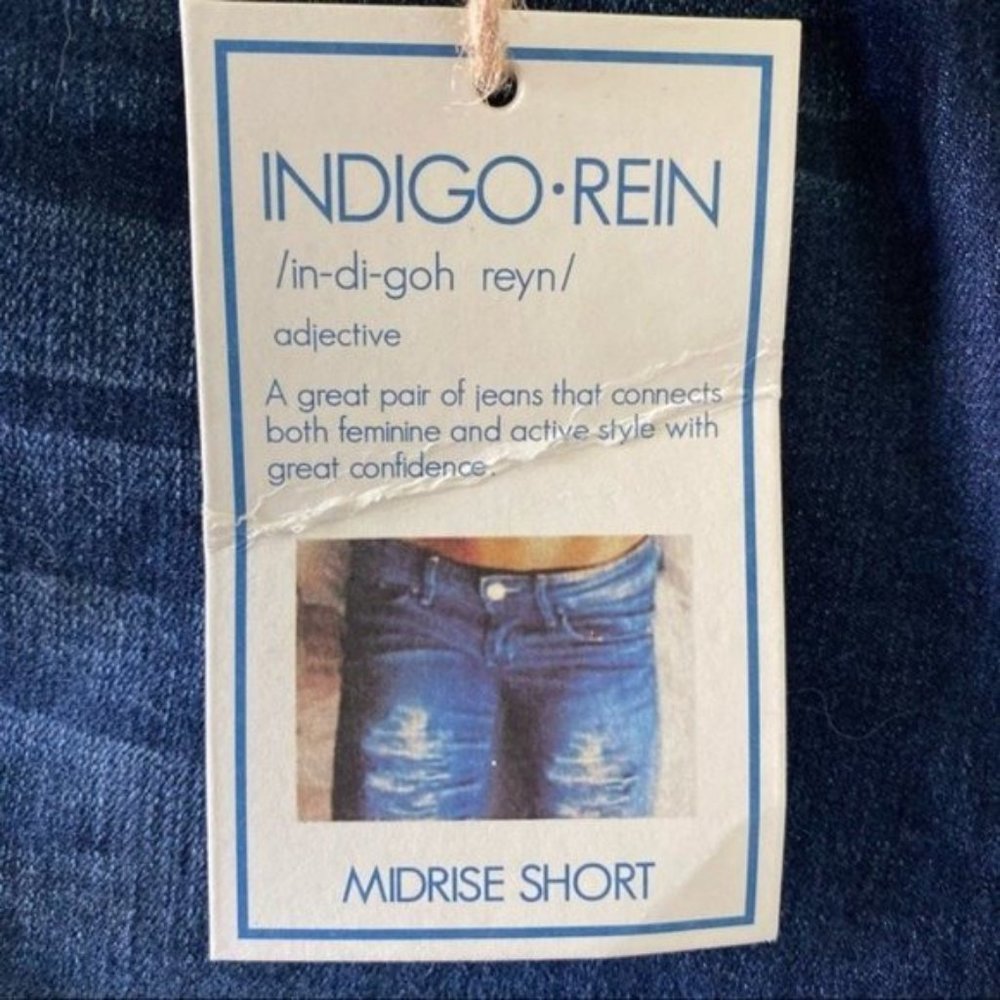 NWT Indigo Rein Mid-Rise Jean Shorts Size 11 - Picture 4 of 8